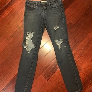 Bullhead black skinny size 7